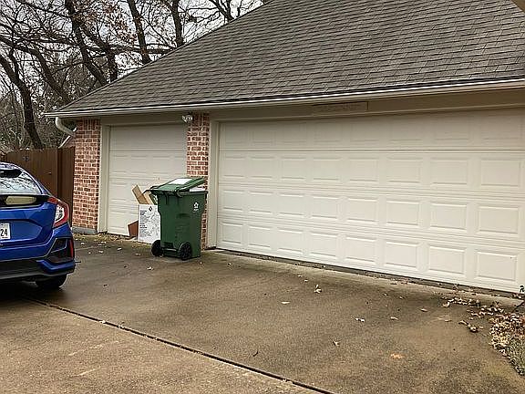 3rd image of 5605 Hunterwood Ln
