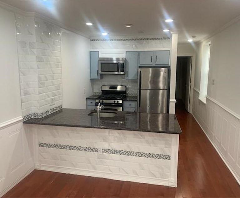1st image of 4221 Haverford Ave