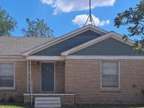 844 Chestnut St, Colorado City, TX 79512