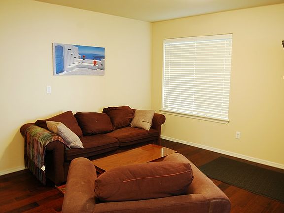 3rd image of 2209 116th Dr SE