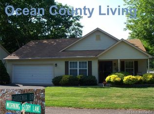 188 Morning Glory Ln, Whiting, NJ 08759