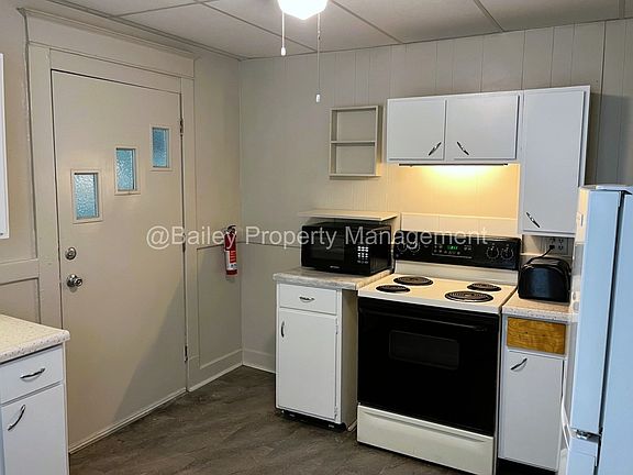 3rd image of 1634 S Preston St Unit 1
