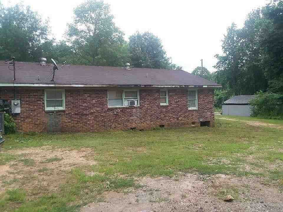 2nd image of 5 E Oak Hill Ct