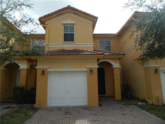 3rd image of 10844 NW 79th St