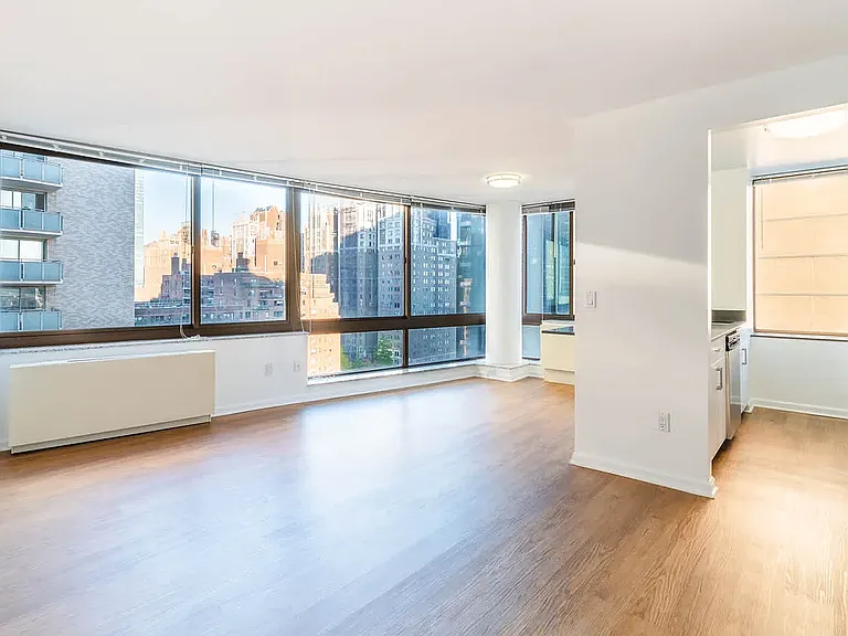 300 E 39th St #15C — Photo 15