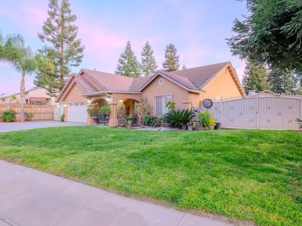 3931 E Elowin Avenue, Visalia, CA 93292