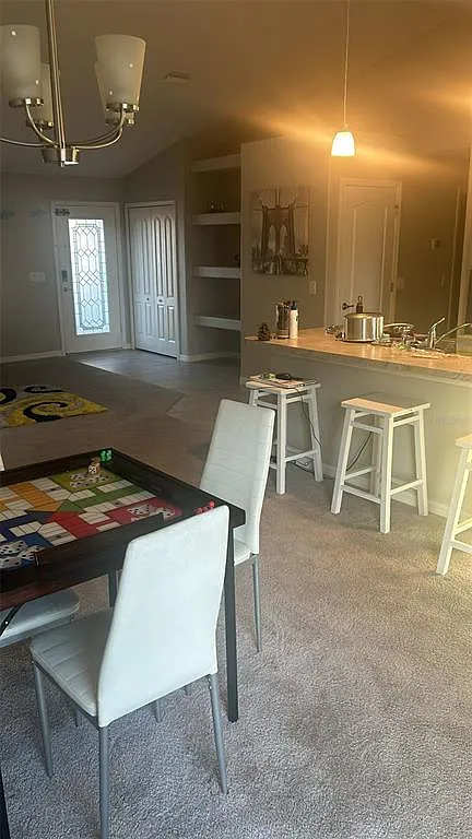 2 bed, 1.0 bath, 1722 sqft, $2,100 — Photo 2