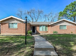 1950 Shelman Trl, Fort Worth, TX 76112