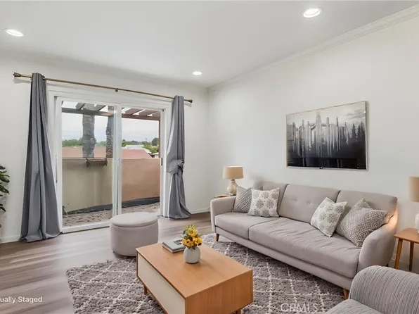799 Gianni Dr Unit 210, Corona, CA 92879
