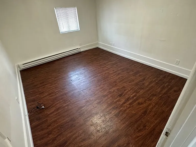 907 Union Ave — Photo 12