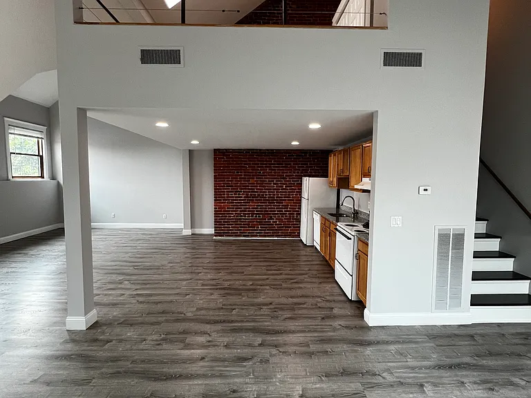 36 Abbott Street — Photo 65