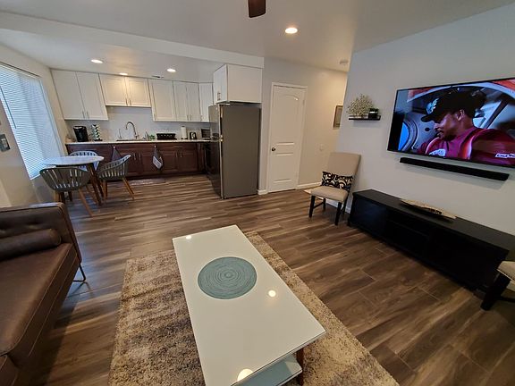 4th image of 1116 Helm Ave APT 102