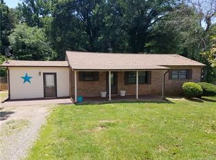 141 Clearview Rd, Statesville, NC 28625