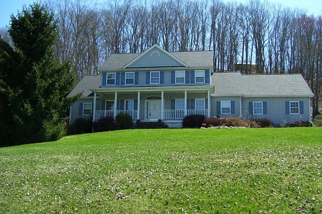 1st image of 19114 Sterling Dr