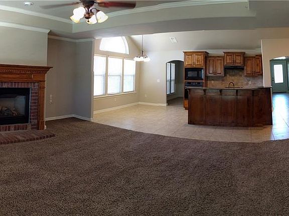 3rd image of 3908 SW Staverton Dr