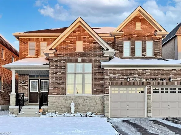 216 Harcourt Cres, Woodstock, ON N4T 0L3