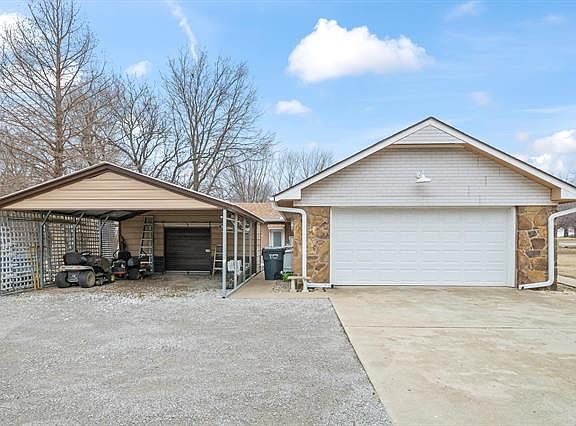 3rd image of 7102 E Heather Dr