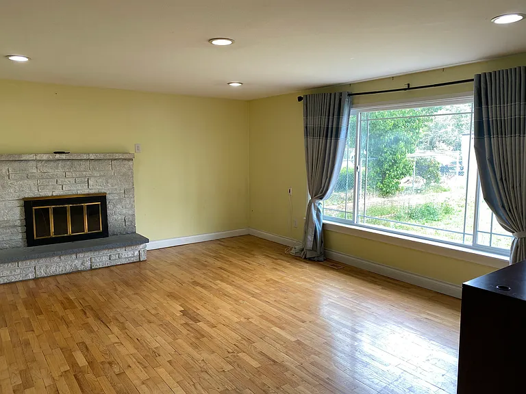 4651 S Holden St — Photo 22