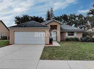 4611 Treasure Cay Rd, Tavares, FL 32778