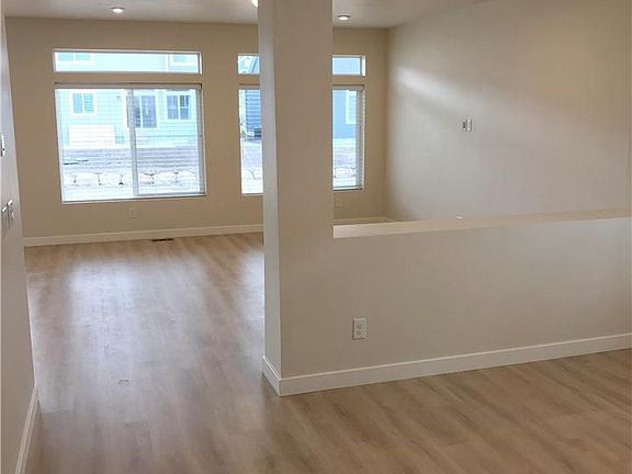 2nd image of 2641 N Drexler Dr