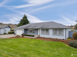 21 Monroe Dr, Cathlamet, WA 98612