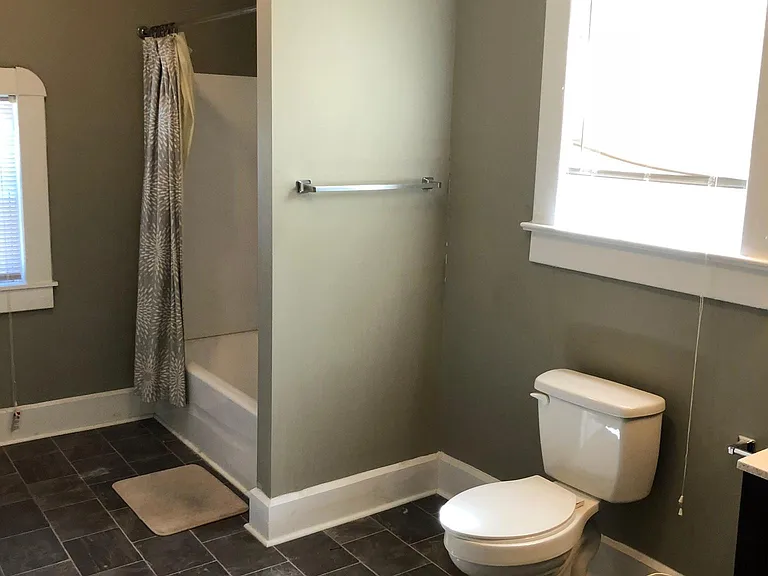 1145 Lexington Ave — Photo 3
