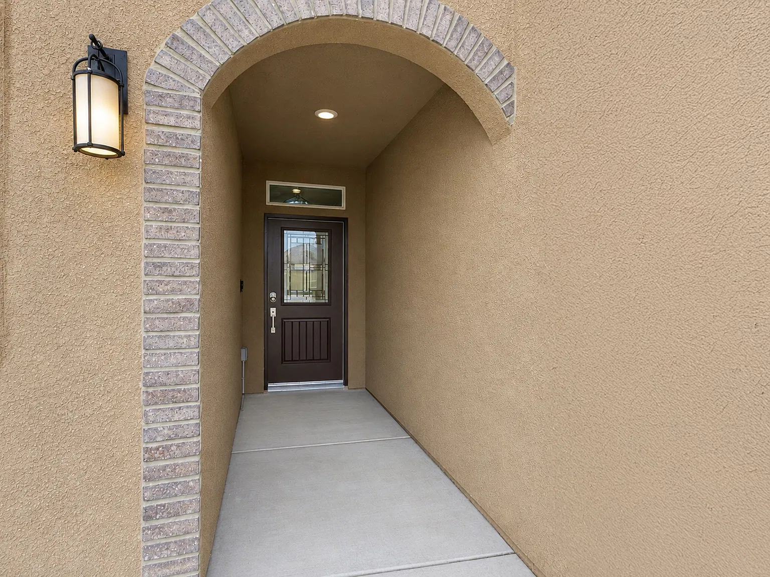 4 bed, 1725 sqft, $2,800 — Photo 2
