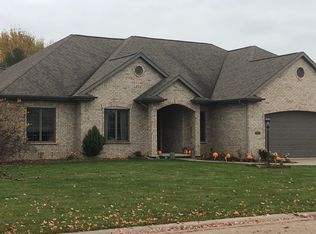 W6117 Wild Cherry Ct, MENASHA, WI 54952