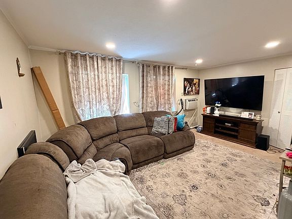 4th image of 6 Universal St APT 5