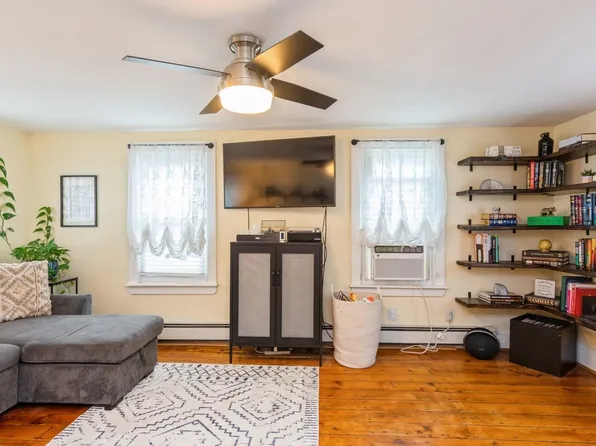 48 Elm St #1808, Somerset, NJ 08873
