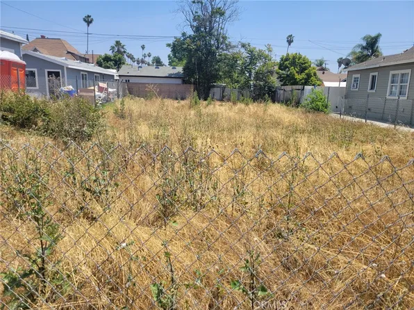 348 N Palomares St #35, Pomona, CA 91767