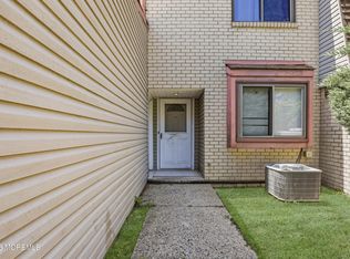 16 Woodlake Drive #16, Lakewood, NJ 08701