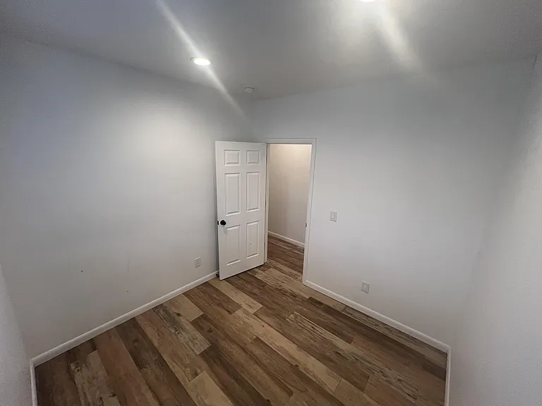 151 Northside Dr — Photo 13