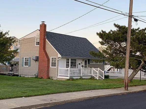 431 Amber St, Beach Haven, NJ 08008