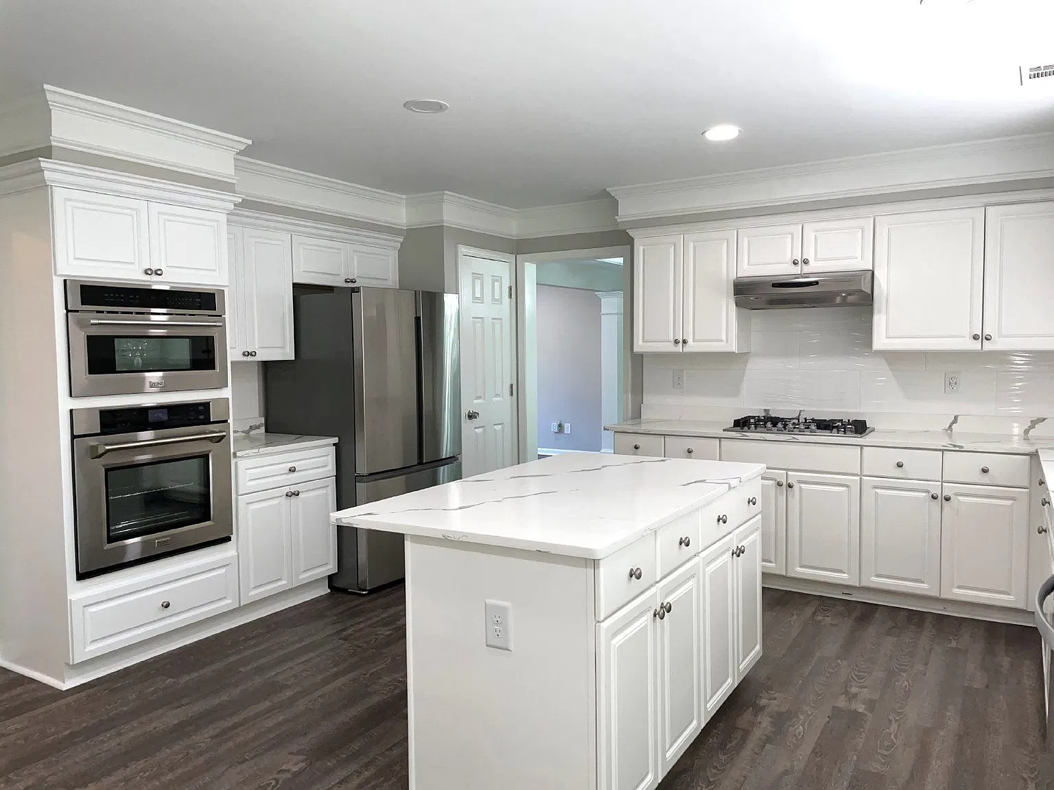 4 bed, 2.5 bath, 3186 sqft, $3,750 — Photo 4