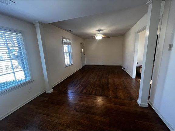 4th image of 90 E Lafayette Cir