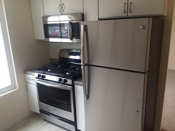 4th image of 27 El Camino Ct #E27