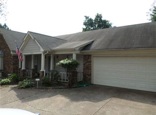 6393 Yale Rd, Bartlett, TN 38134