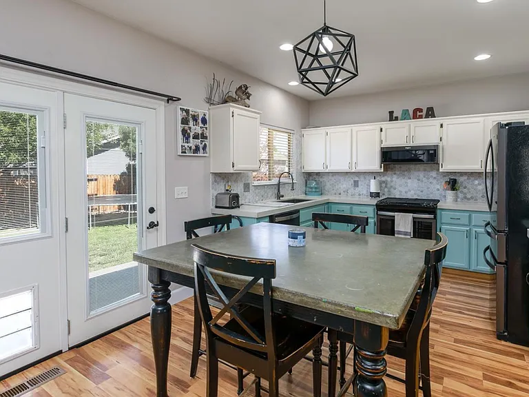 404 Settler Dr — Photo 6