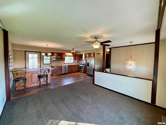 3rd image of 309 W Bernard St