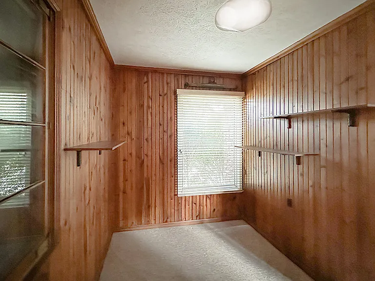 Nook/Mud Room Off of Garage Area