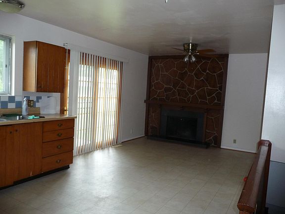 4th image of 2711 Wintergreen Dr #2711