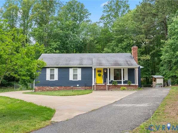 11542 Chester Station Dr, Chester, VA 23831