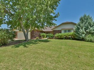 904 Richmond Rd, Edmond, OK 73034