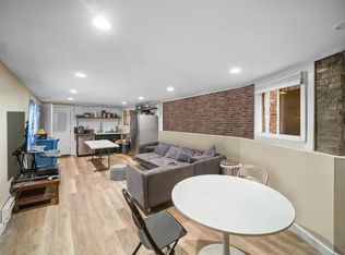 6447 N Glenwood Ave, Chicago, IL 60626