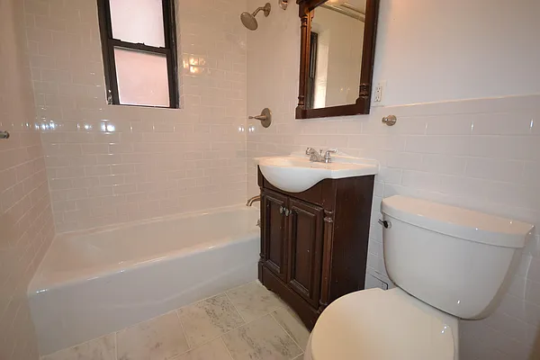 Rented by Silverstein Collection LLC  | media 29