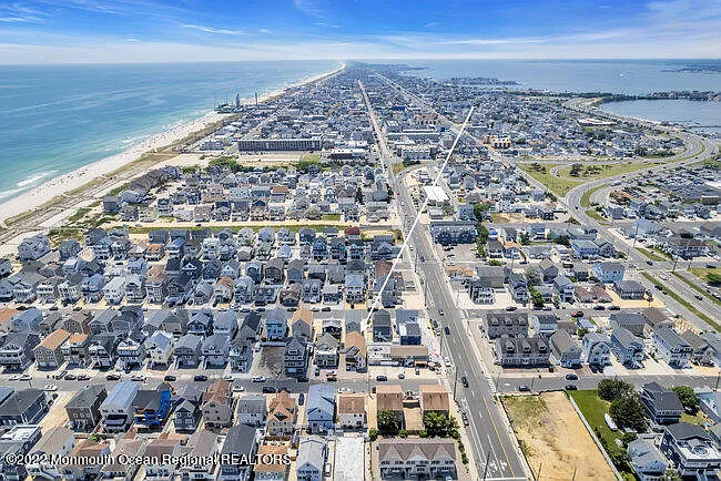 63 Fort Ave — Photo 52