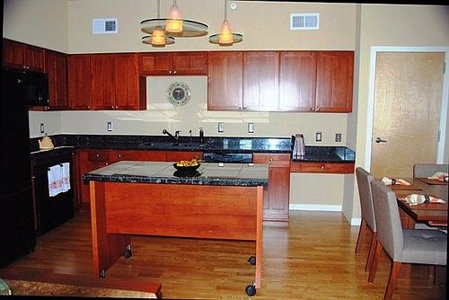 2nd image of 1053 W Century Dr