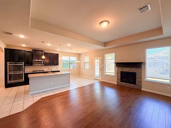 3rd image of 2054 Avondown Rd