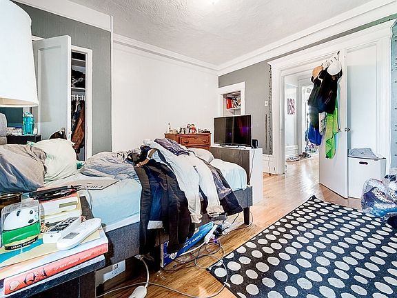 4th image of 1469 Pacific St APT 7